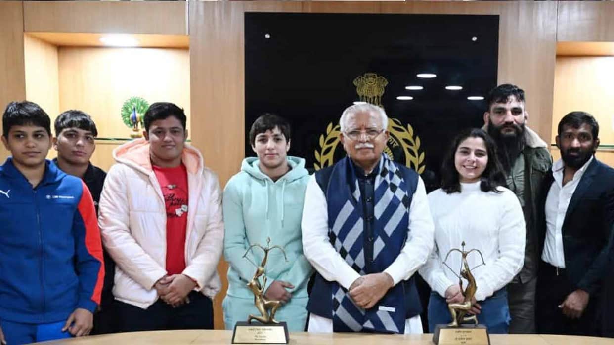 Haryana CM Manohar Lal honored Arjun Awardee players