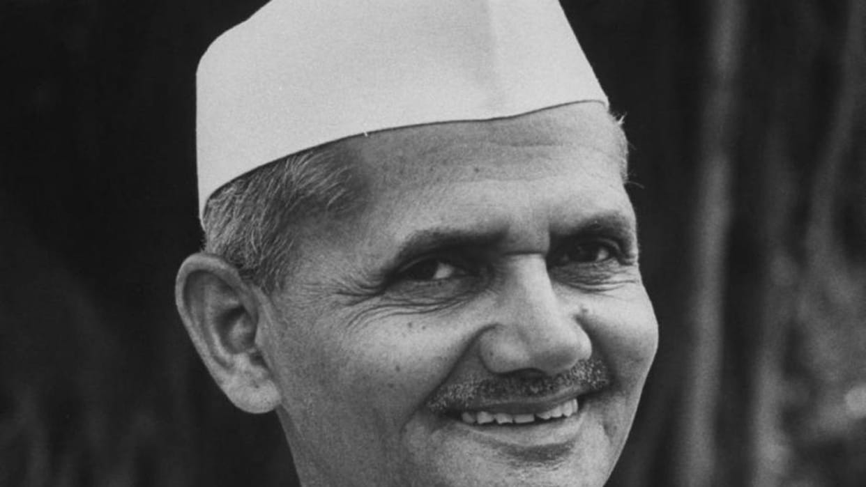 Lal Bahadur Shastri Death Anniversary: lal bahadur shastri the india prime minister whotake loan for car