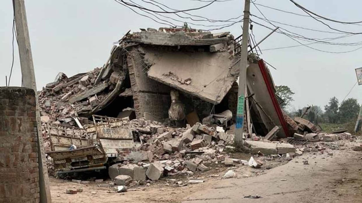 One person died and two injured due to cylinder explosion at a village of Mohali