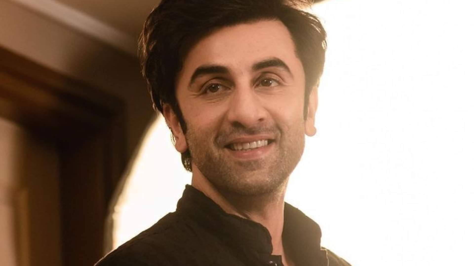 After the success of Animal Ranbir Kapoor changed his look For Love & War Fans Compared his avatar with Barfi