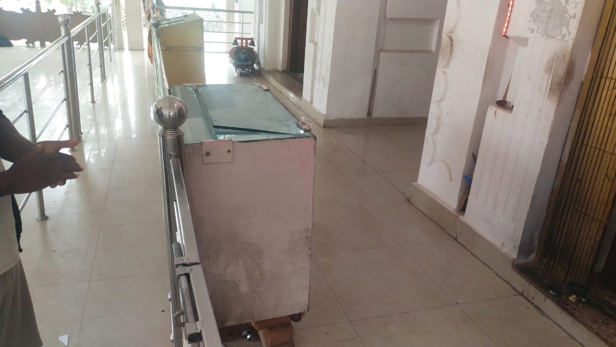 Shahdol: Theft in Maa Singh Vahini temple, miscreants broke the donation box and took away thousands of rupees
