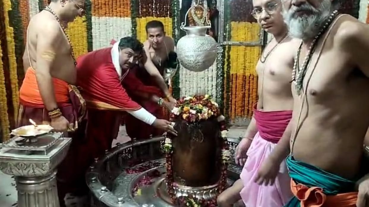 BJP national general secretary and state in-charge Muralidhar Rao visited Baba Mahakal