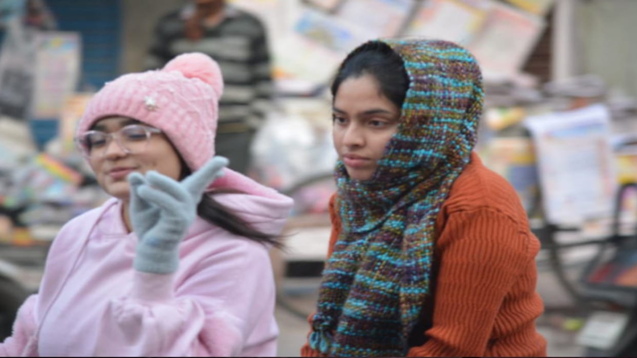 People shivered from the cold, the mercury reached four degrees