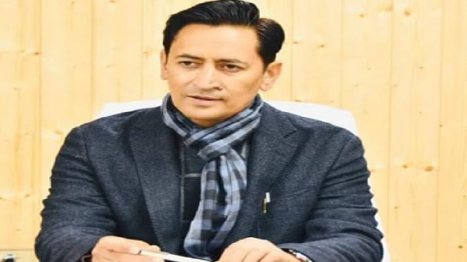 Commissioner Deepak Rawat holding a meeting with officials regarding the master plan in haldwani