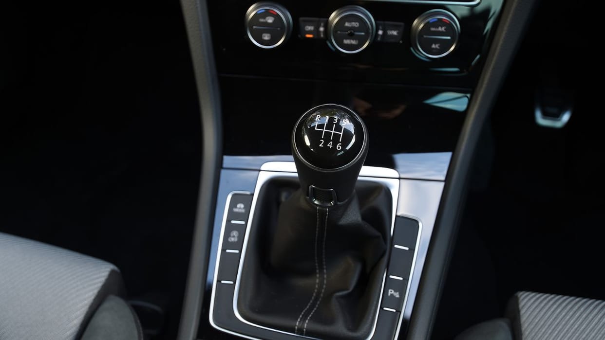 These four carelessness in manual transmission cars cause huge losses, know everything
