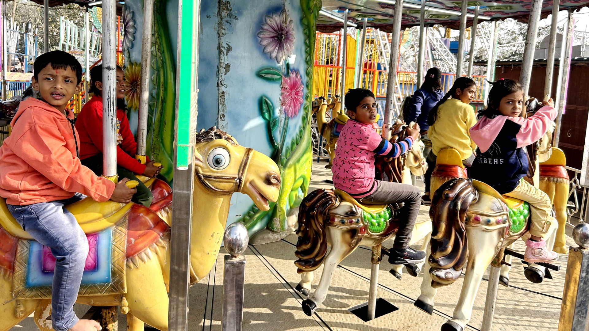 Khichdi fair of Gorakhnath temple buzzing