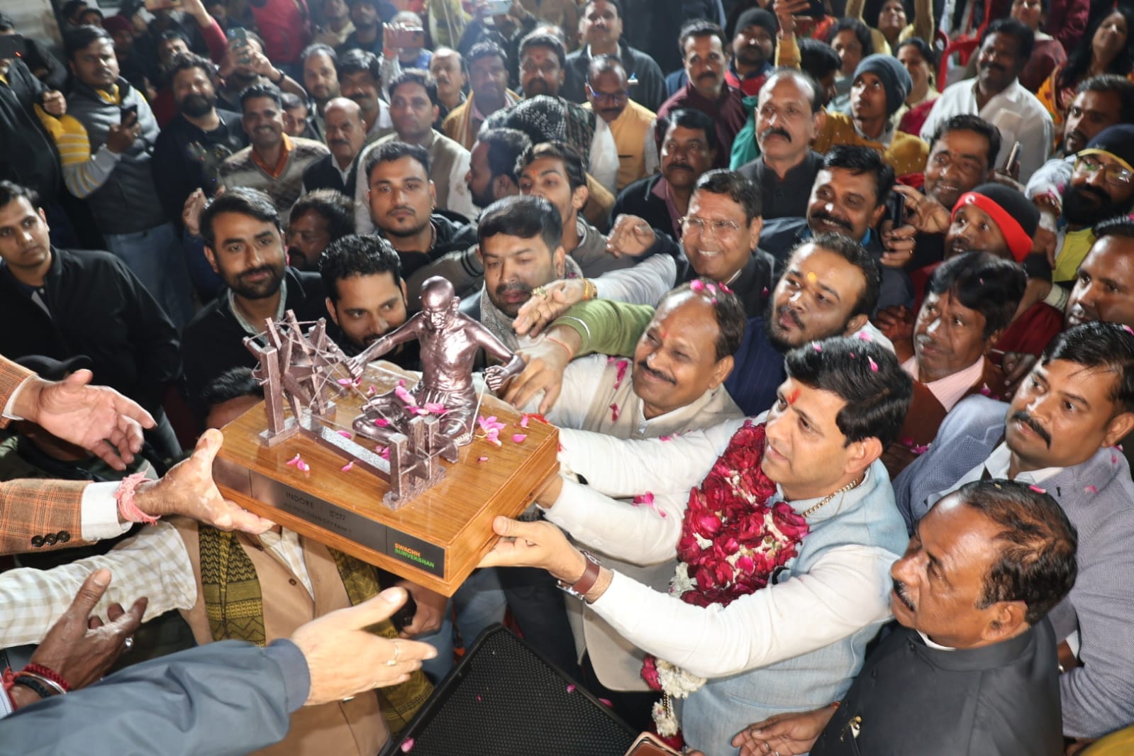 Clean City Indore: Seventh sky touching festival of cleanliness celebrated at Rajwada