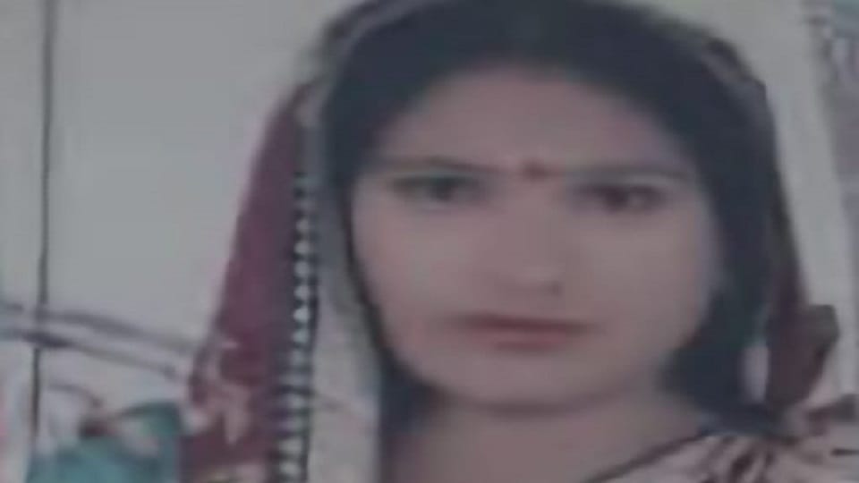 man mad in unrequited love murdered a woman by slitting her throat