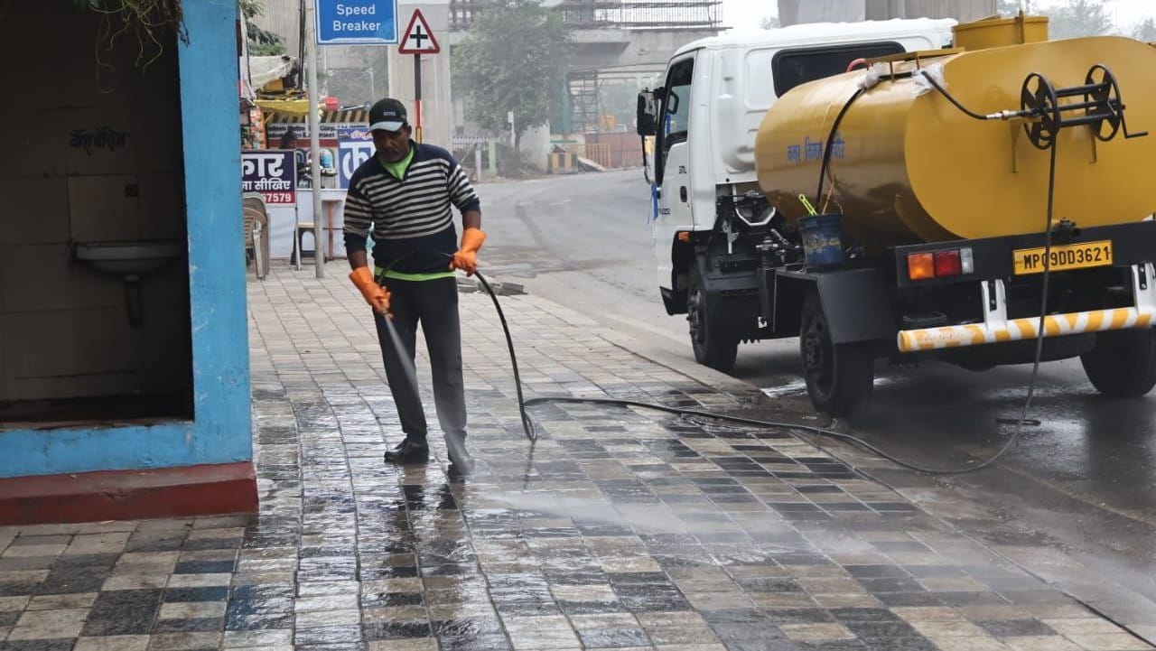 indore wins cleanest city swachh bharat mission abhiyan award 2024