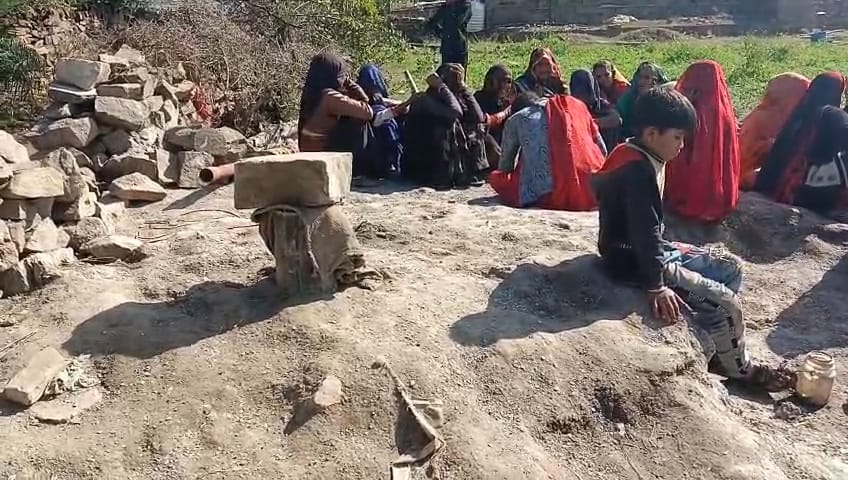 Shivpuri: Blast done for deepening of tube well, villager flew 20 feet in the air, died due to fall