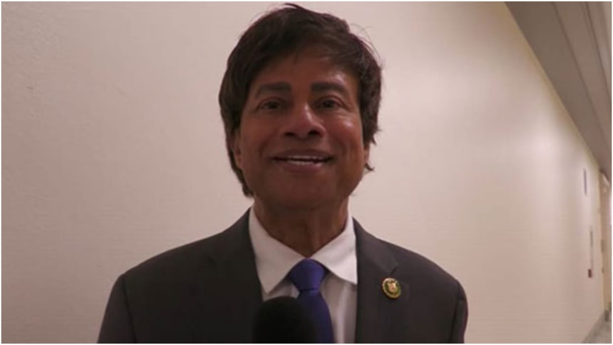 indian american congressman shri thanedar condemned on attack on hindu temple hindu phobia
