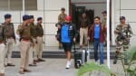 एयरपोर्ट से होटल जाते रोहित शर्मा।