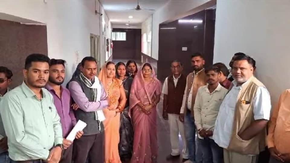 21 जनपद सदस्यों ने अविश्वास प्रस्ताव को लेकर आवेदन दिया था