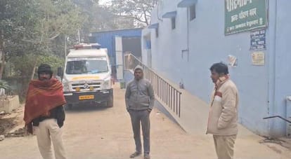 Bihar News : बेगूसराय में बुजुर्ग की हत्या, बच्चों के बीच हुआ था मामूली विवाद, दबंगों ने पीट-पीटकर मार डाला Bihar News: Elderly murdered in Begusarai; He was beaten to death by bullies over a minor dispute