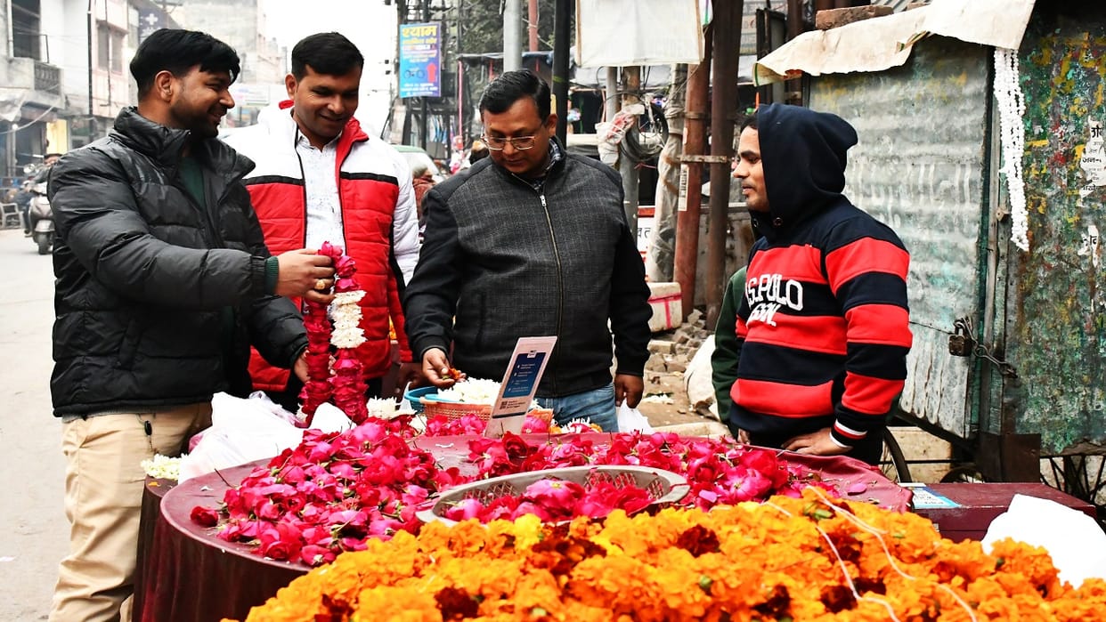 Shri Ram Darbar will be fragrant with flowers from Delhi-Kolkata in Bareilly