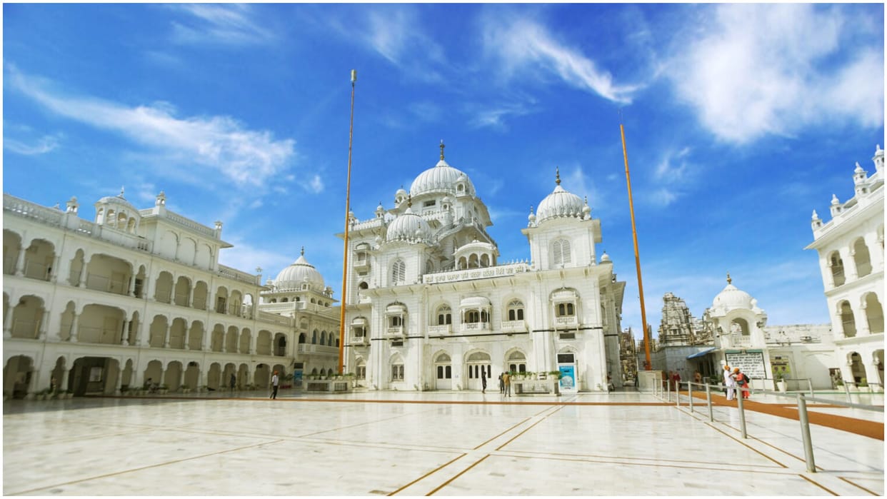 Baisakhi 2024 Most Famous Gurudwara in Delhi NCR To Visit in Baisakhi Festival