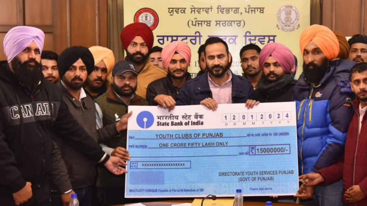 Punjab government gives gift to youth clubs on National Youth Day