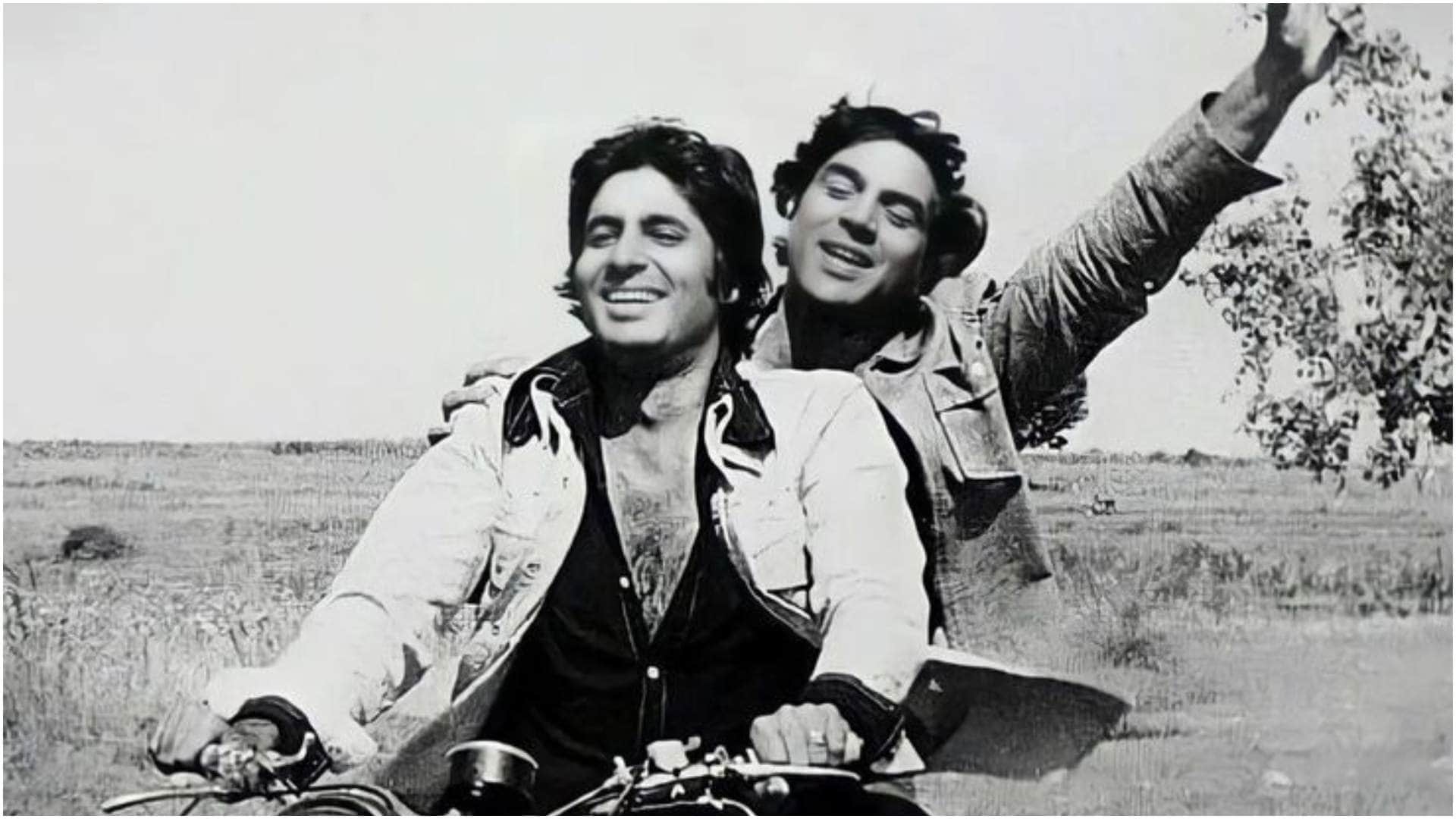 Lyricist poet Javed Akhtar reveals that many actors of Hindi cinema can not read Hindi written in Devanagari