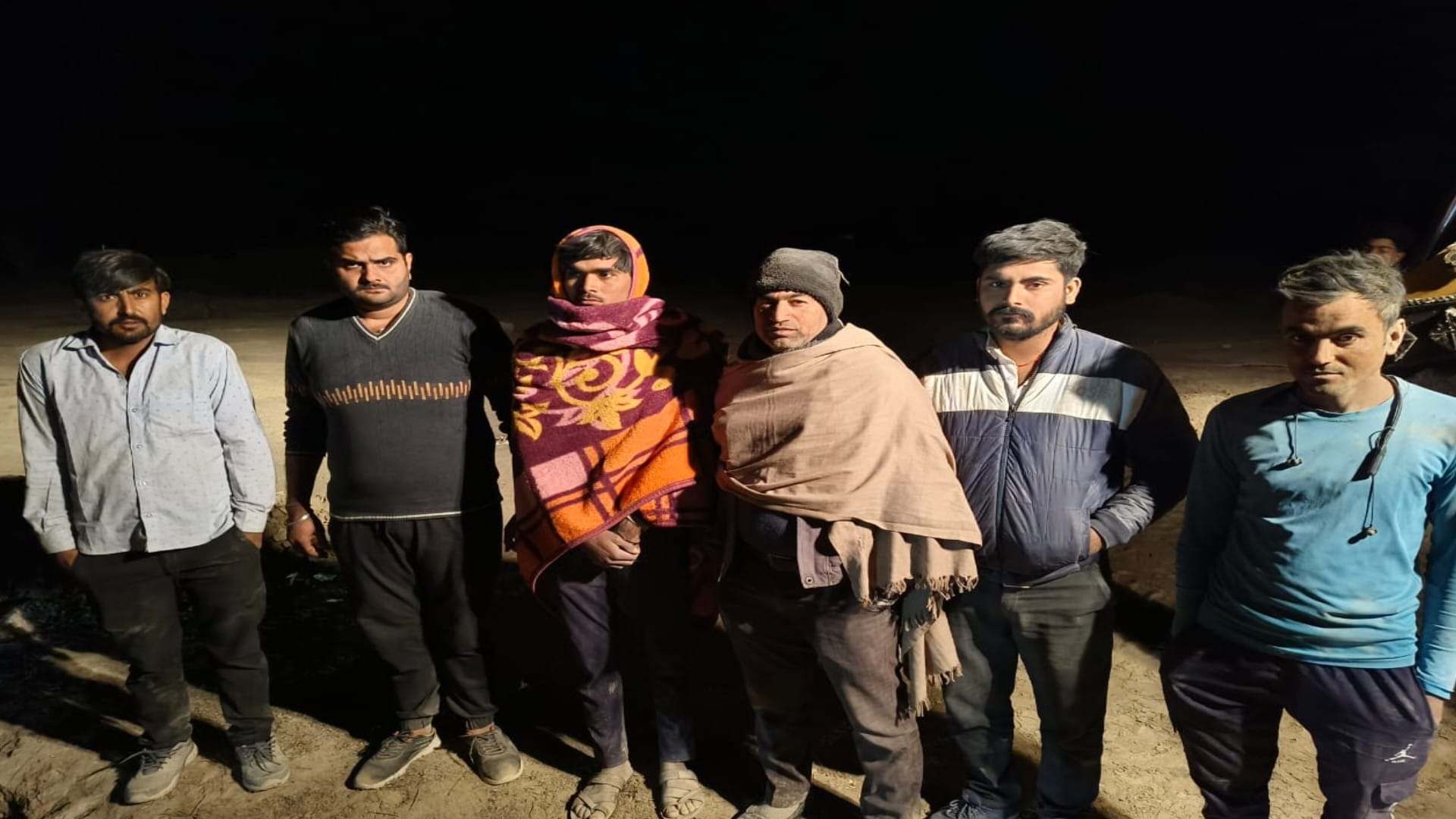 अवैध खनन के विरुद्ध डीएसटी व पुलिस की कार्रवाई