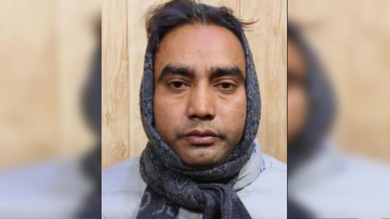 Chaurichaura tehsil accountant arrested for taking bribe of Rs 5000