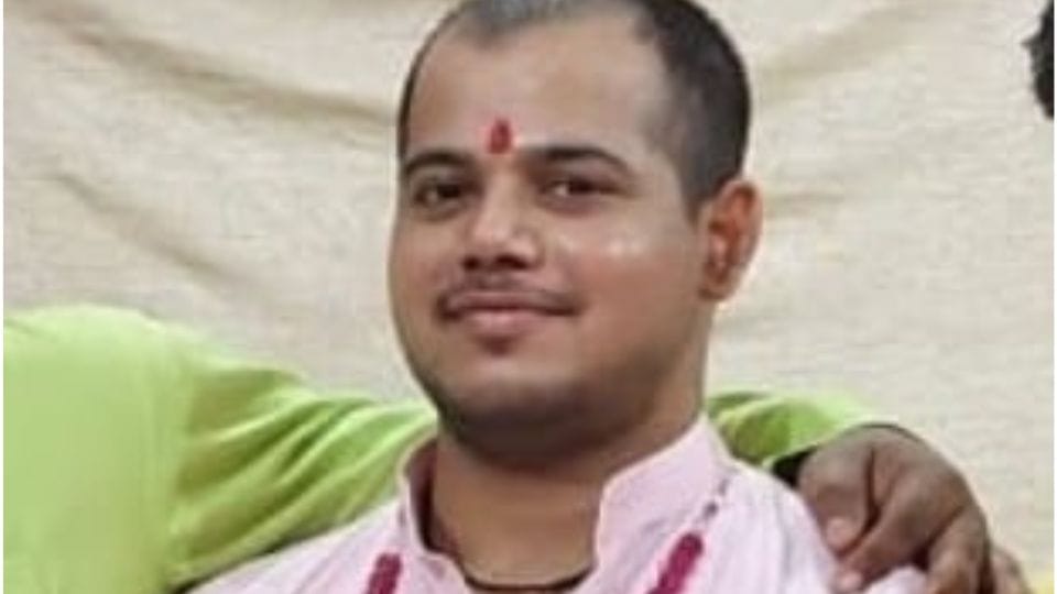 Youth commits suicide after not being successful in UPSC in Jhansi