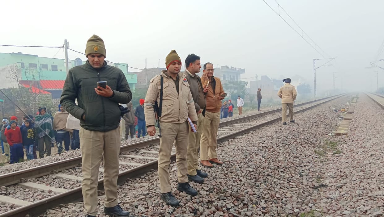 Tragic accident in Orai, Train not visible due to fog, two girl students hit, one dead and one serious