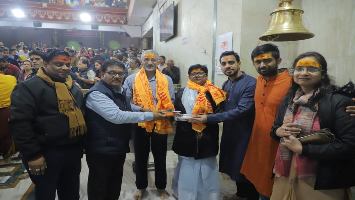 Devotees happy with the arrangements of Mahakal temple donated lakhs of rupees