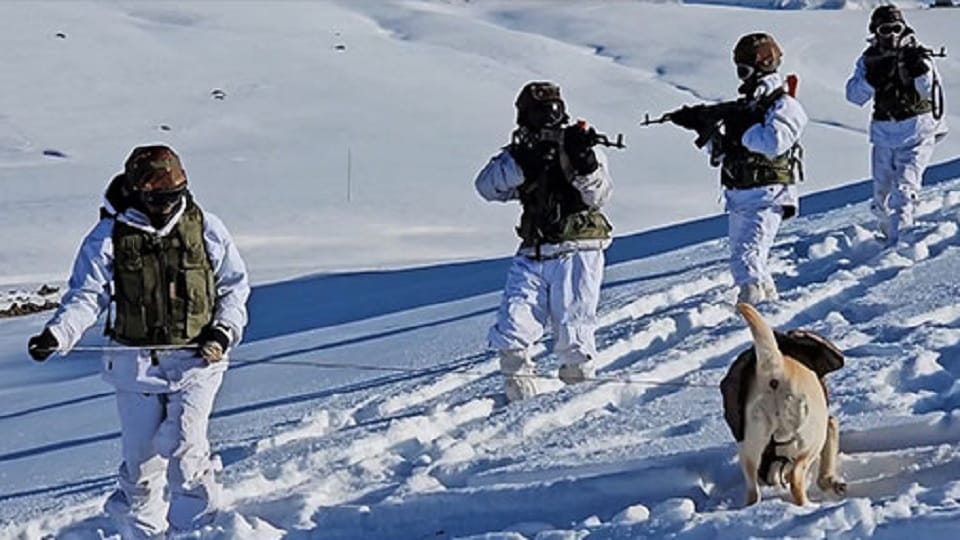 Indian Army Unit showcases avalanche rescue prowess on LoC in Gulmarg