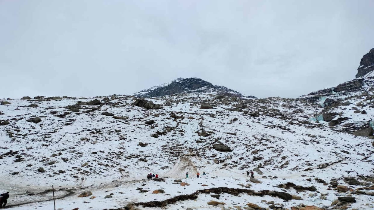 Himachal Weather Update: snowfall on high peaks along with Rohtang pass
