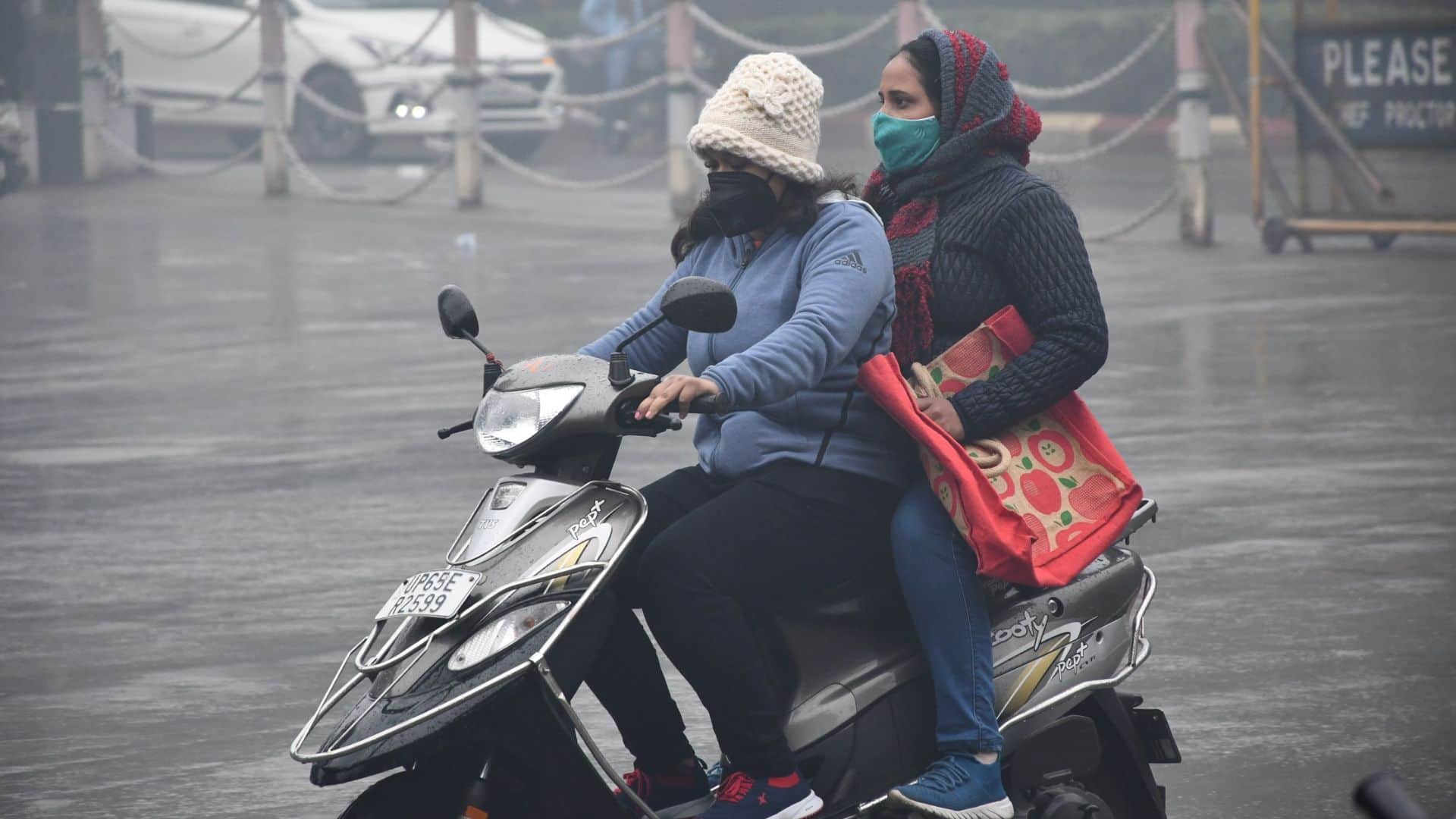 Varanasi Weather Forecast Update Today friday coldest day of season trains and planes affected