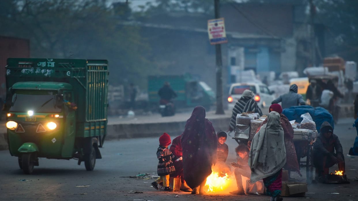 MP Weather Forecast Update Today: Cold Wave, Dense fog in Madhya Pradesh IMD Alert News in Hindi