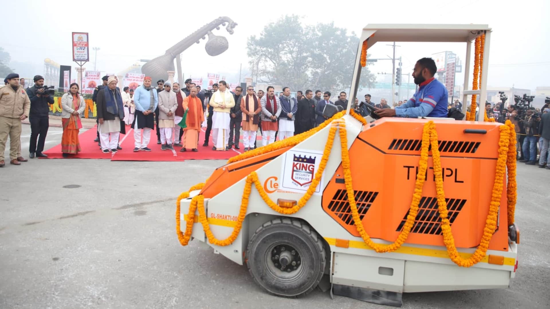 CM Yogi Adityanath starts cleanliness campaign in Ayodhya.