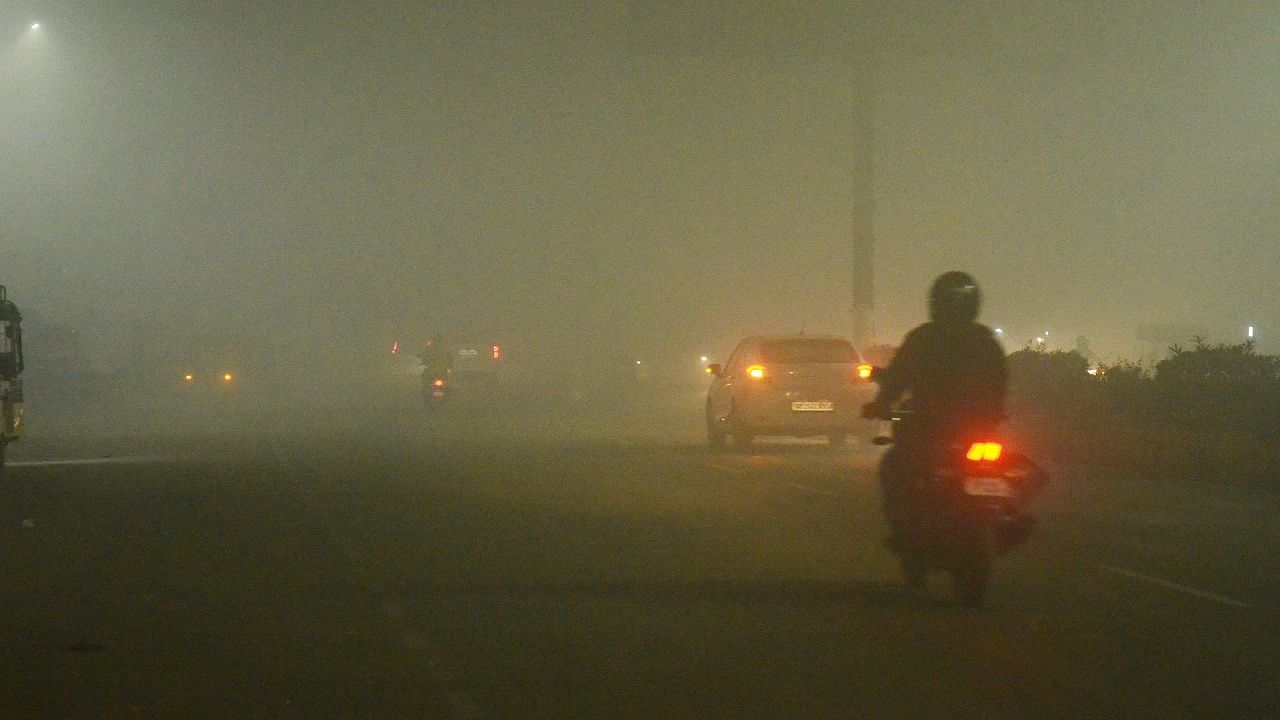 Fog Accident In India How To Drive Safely In Dense Fog Driving In Fog ...