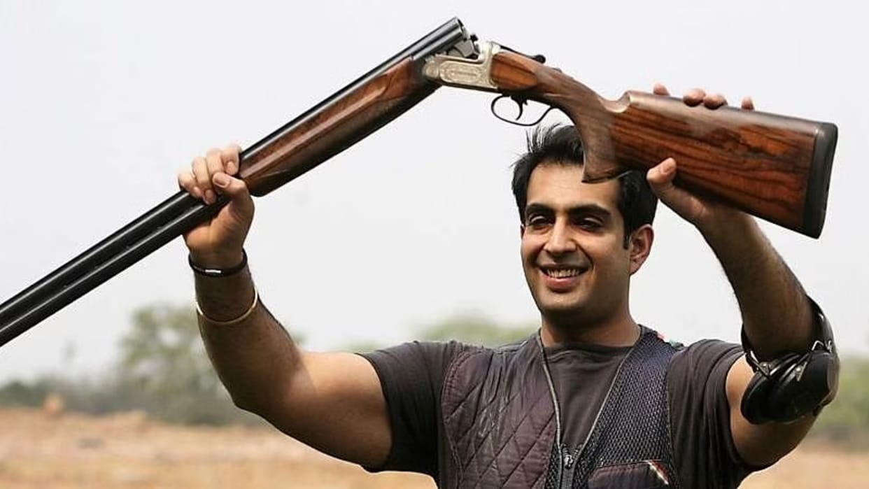 Former world champion Manavjit Singh Sandhu stopped from playing in Asian shooting gun was disqualified