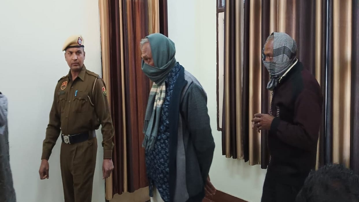 Commission agents accused of defrauding 138 people in Dadri had taken refuge in religious places