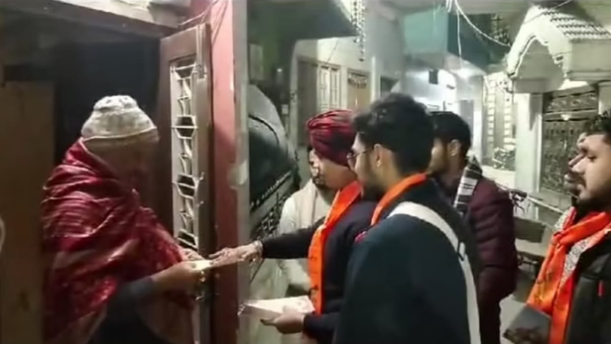 Salman and Muqeem are setting an example of communal harmony by distributing Akshat