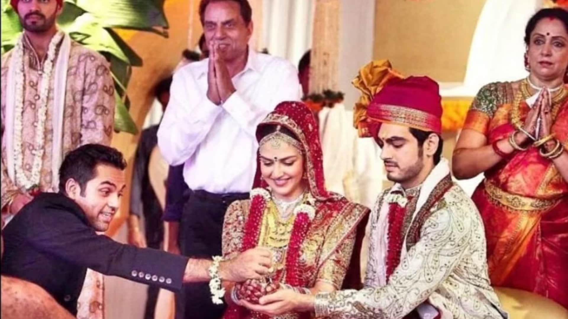 actors who cried inconsolably in daughters wedding  Aamir khan Anil kapoor Dharmendra Amitabh Bachchan Sunil
