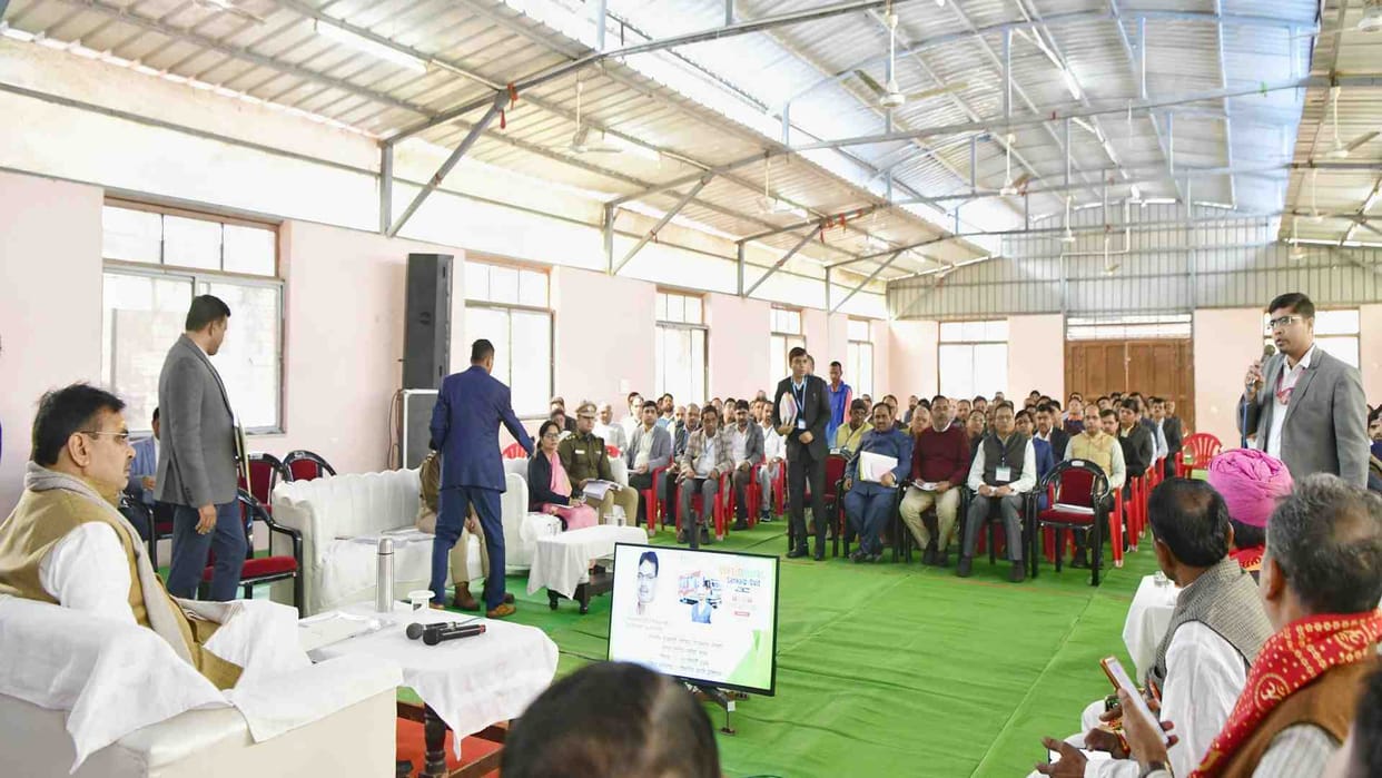 Chief Minister Bhajan Lal Sharma held a meeting with division level officials in Banswara.
