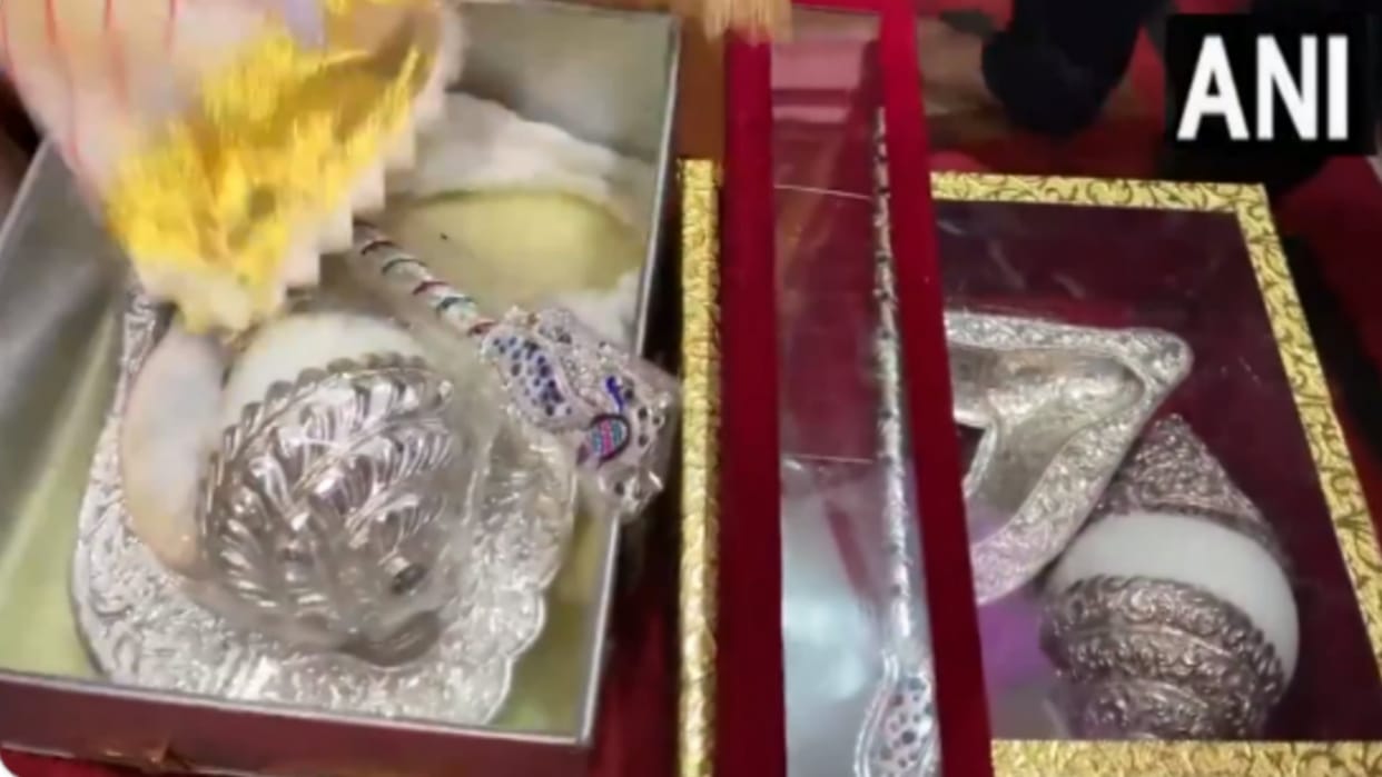 Special Jwellery For Ram Mandir Ayodhya From Banke Bihari Dham Vrindavan News in Hindi
