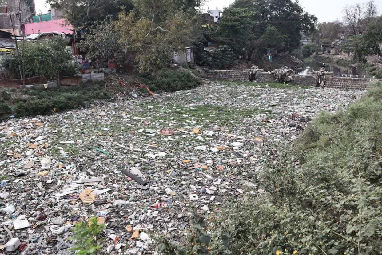 Indore News: Drain tapping project worth Rs 150 crore flopped, broken chambers will be rebuilt after CM's disp