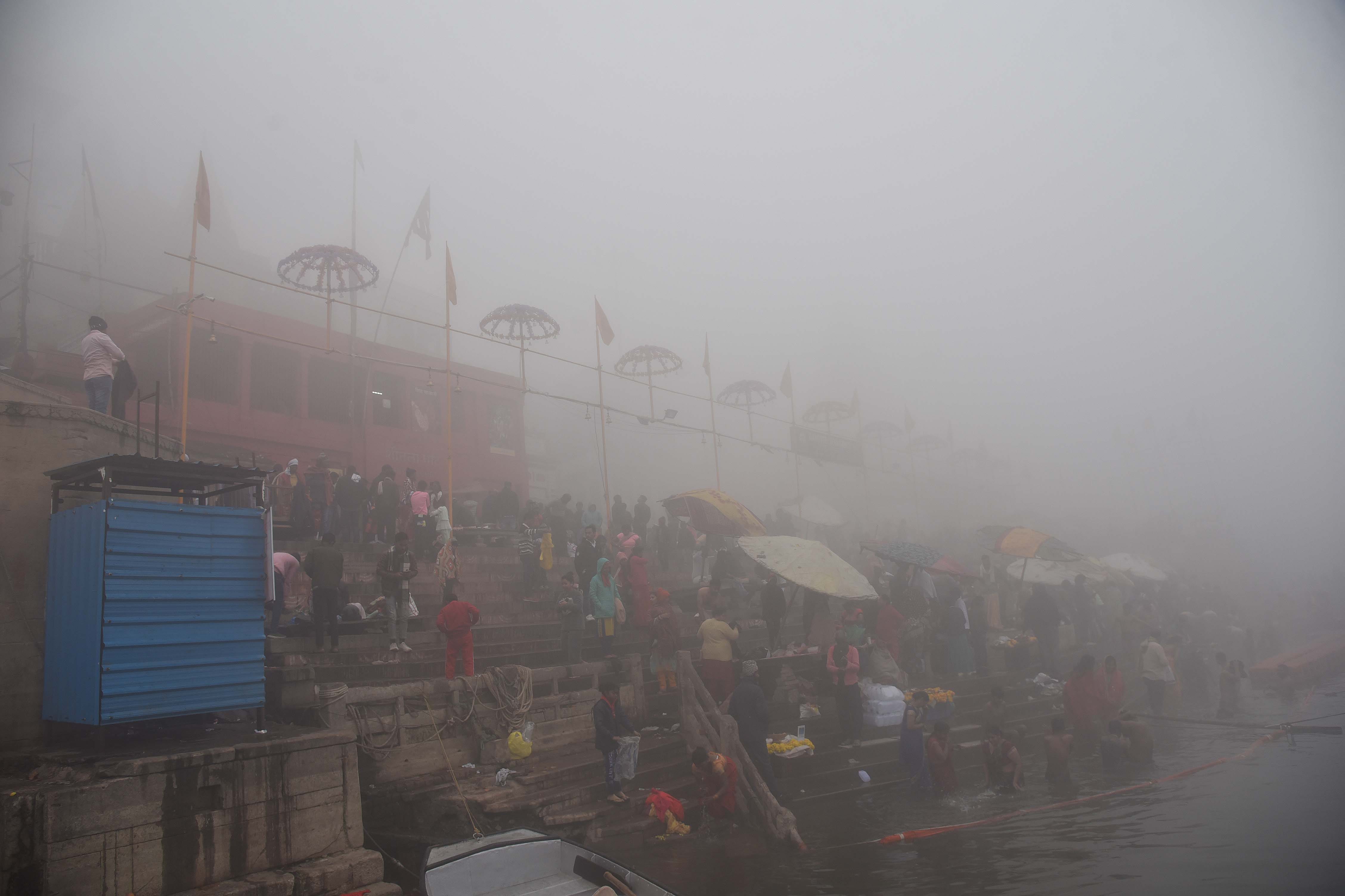 Ayodhya Ram Mandir News devotees took dip in Ganga ghats of Kashi for Ram Temple Consecration Ceremony