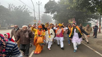 Ram Mandir: Jan Jagran Yatra was taken out regarding Pran Pratistha, Muslims welcomed with flower showers