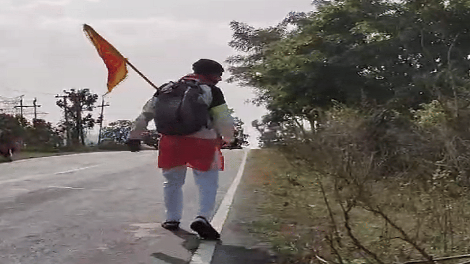 Mehul Lakhani set out on foot journey from Dongargarh to Ayodhya to see Ramlala CM Sai extended his best wishe