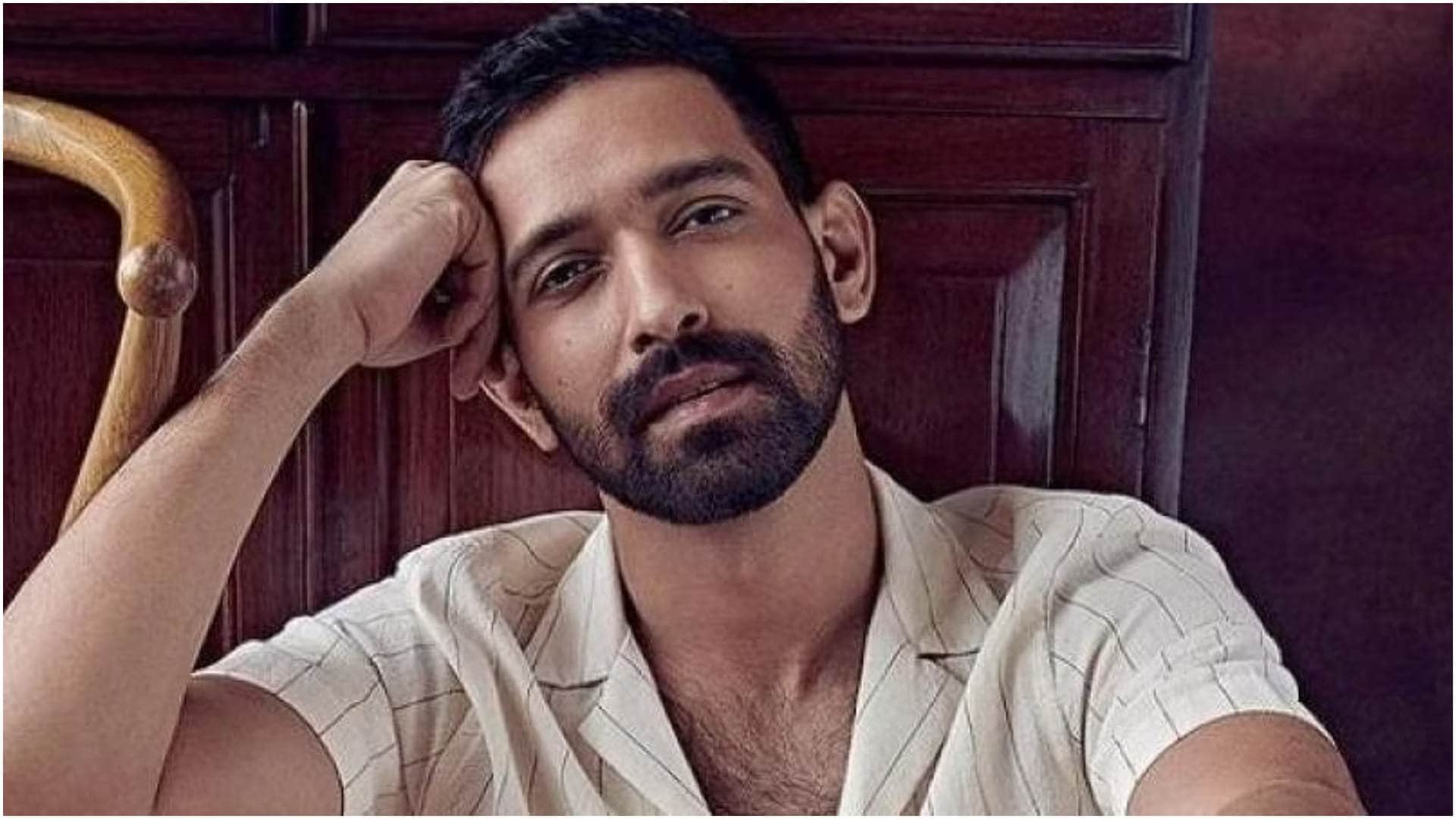 Anand Mahindra praised 12th Fail said Vikrant Massey deserves National know actor reaction