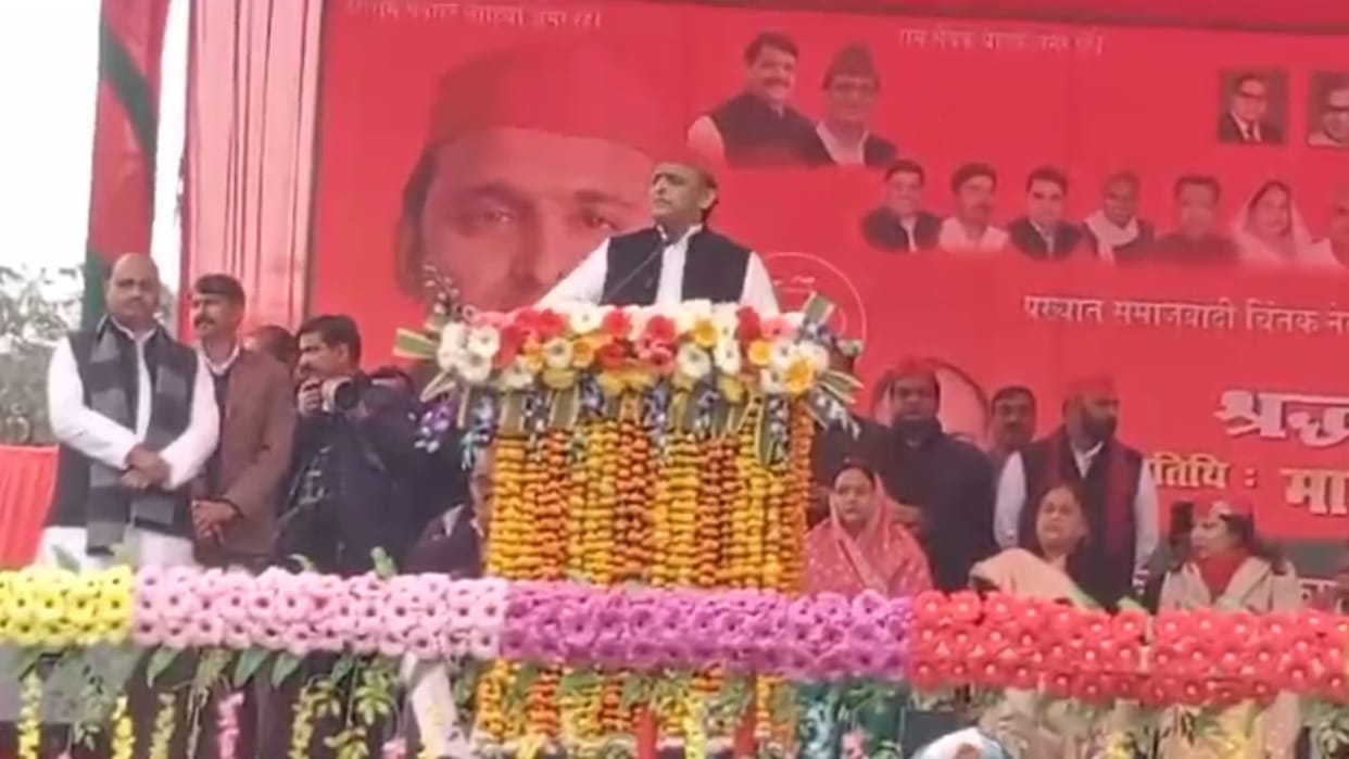 Akhilesh Yadav addressed a rally in Barabanki.