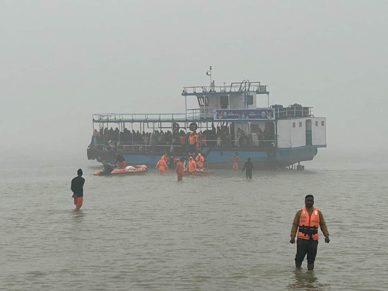 Ganga Sagar Mela: 182 pilgrims returning from Ganga Sagar were rescued by Indian Coast Guard
