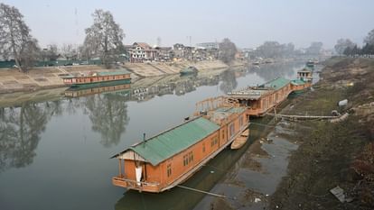 No rain or snowfall in 25 days of Chille Kalan water level of Jhelum dropped