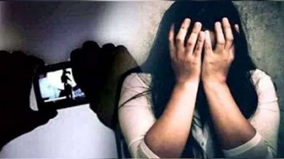 misdeed of a divorced woman on the pretext of marriage in kashipur udham singh nagar