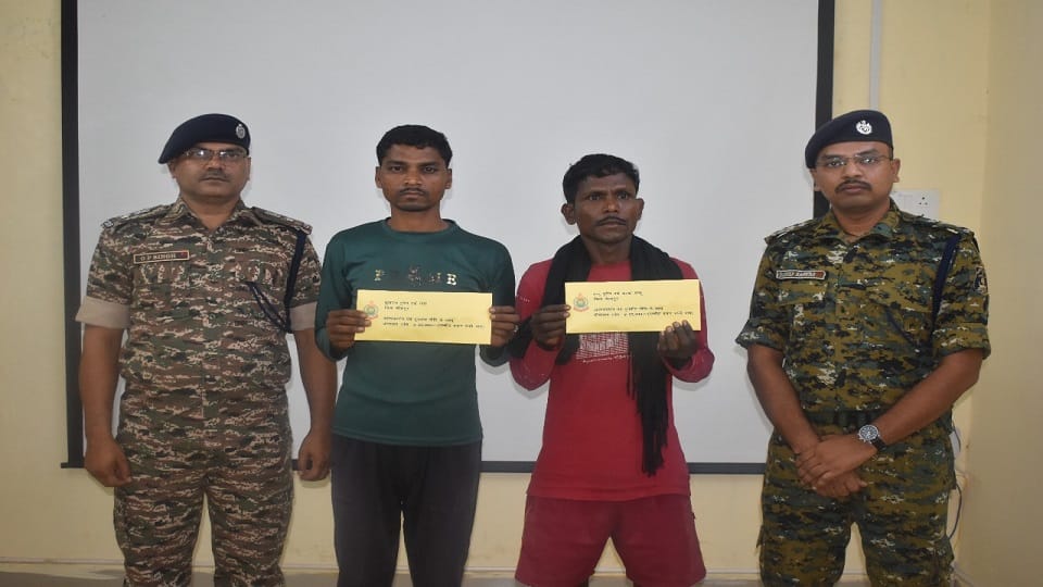 Platoon commander and Bhoomkal militia member surrendered both were involved in many important incidents in Bi