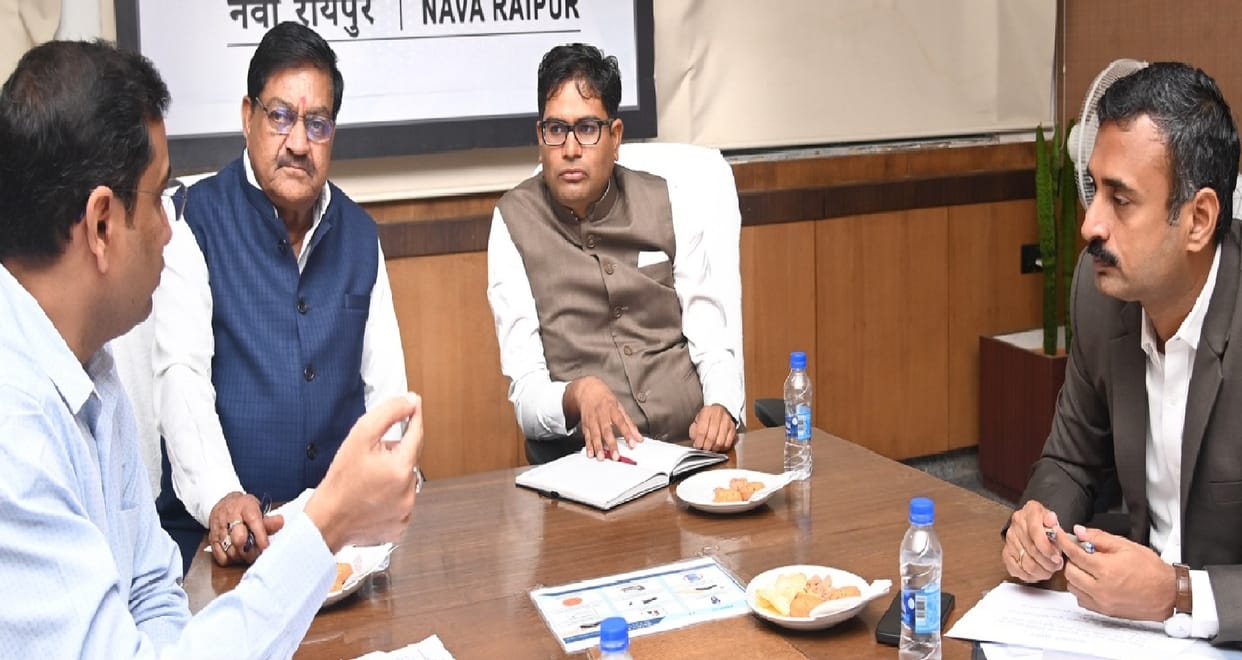 CG News: Finance Minister OP Choudhary reviewed departmental budget of Food and Civil Supplies Department
